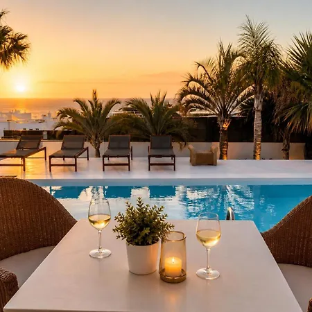 Claus - Private Pool Oasis In Апартаменты *