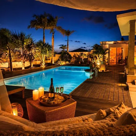 Claus - Private Pool Oasis In Апартаменты Пуэрто-Калеро